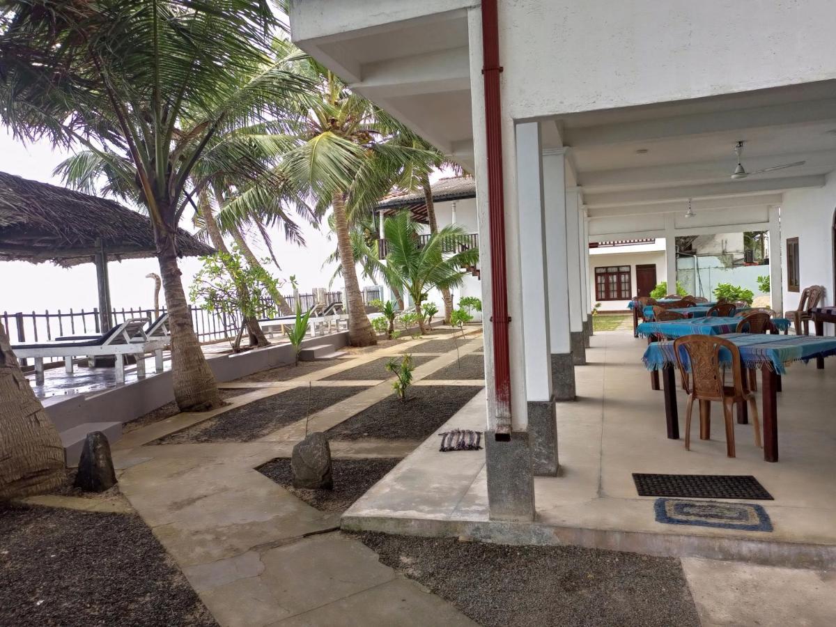 Hotel Rainbow Surf Beach Koggala Esterno foto