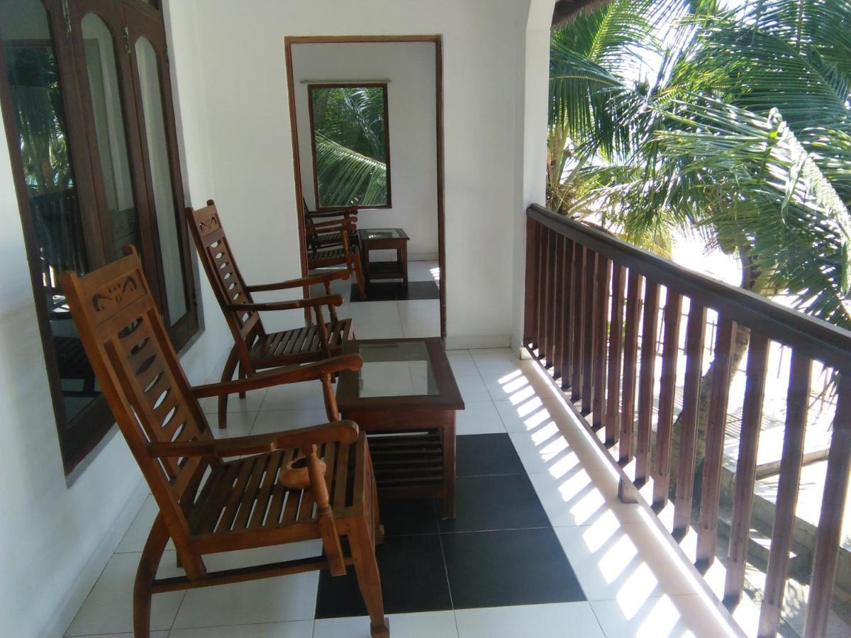 Hotel Rainbow Surf Beach Koggala Esterno foto